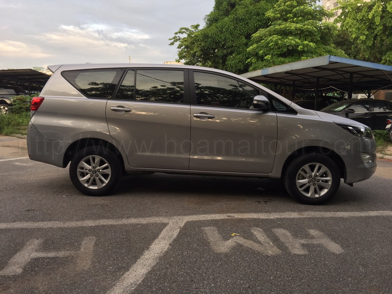 Công ty cho thuê xe 7 chỗ Fortuner